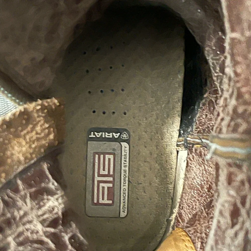 Ariat Brown Leather Western Boots - Picture 7 of 7